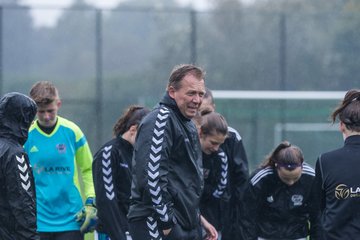 Bild 125 - B-Juniorinnen SV Henstedt Ulzburg - MSG Steinhorst Krummesse : Ergebnis: 4:0